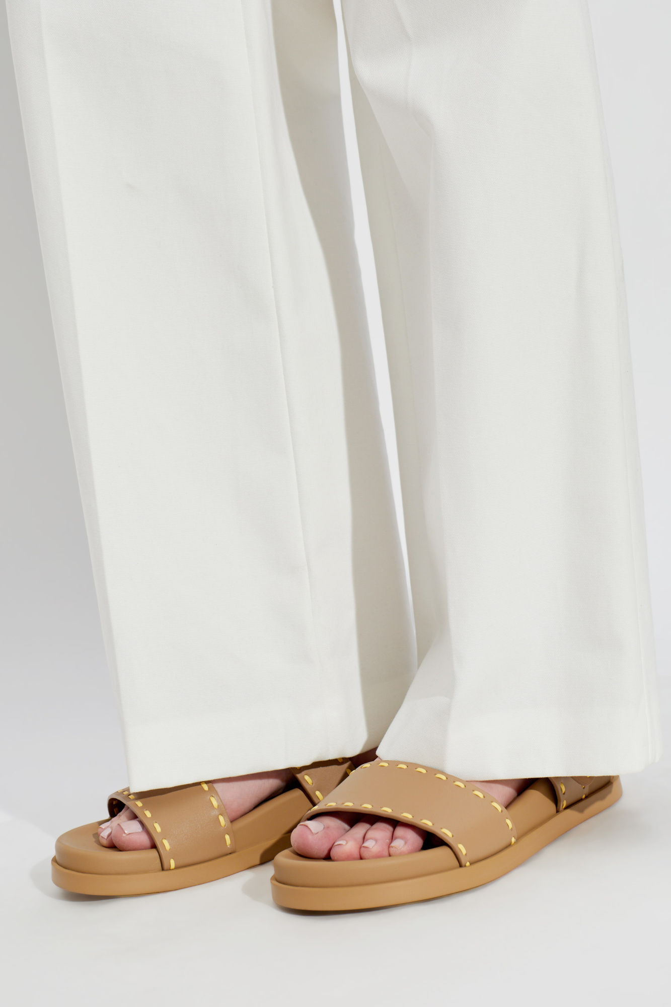 Fendi 'Feel' slides | Women's | Vitkac